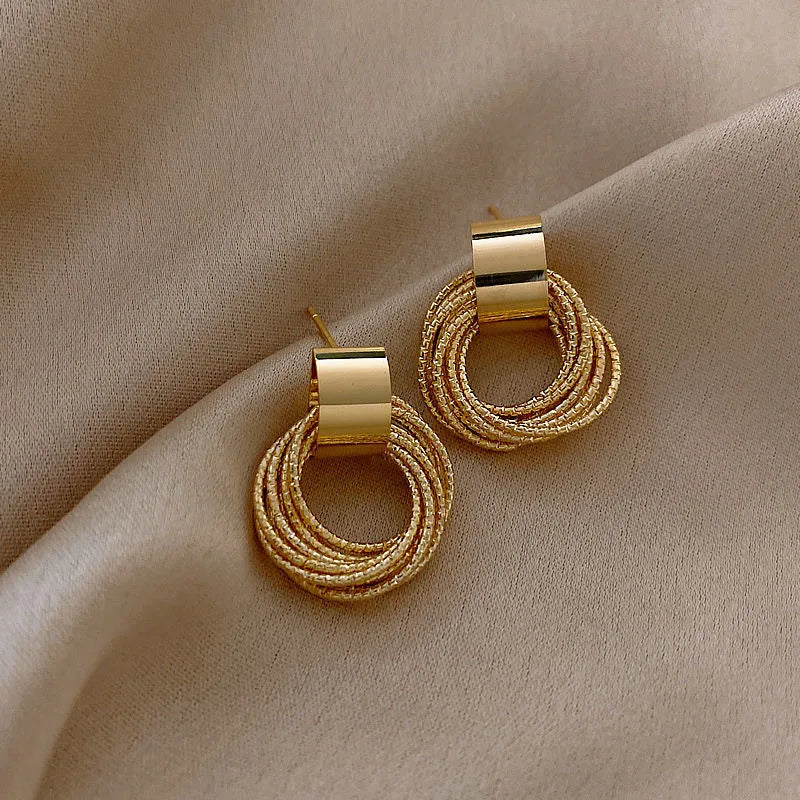 Brinco Glamure Argolinhas Douradas