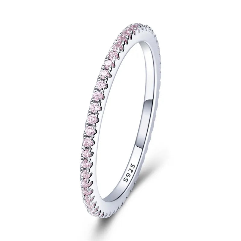 Descubra a elegância do Anel Prata 925 com Zircão. Design minimalista e brilho sem igual. Banhado a Platina, garante durabilidade e resistência. Perfeito para a mulher moderna que busca Joias de Alta Qualidade. O Anel Esterlina é mais que uma joia, é uma afirmação de estilo. Seja a sensação em qualquer evento.