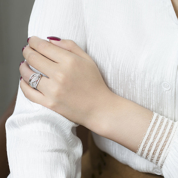 Anel Elegance Zircônia - Destaque-se com Estilo e Sofisticação