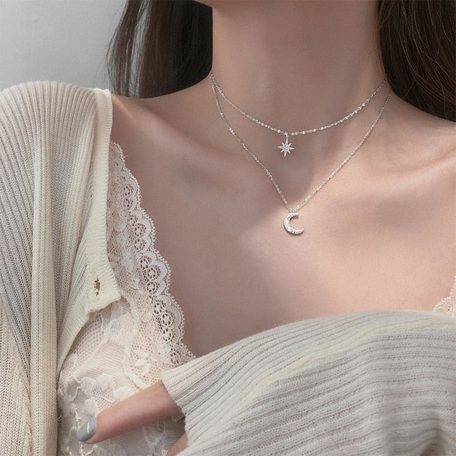 Descubra o Colar Coração Sensitivo que Muda com Seu Humor. Design Trendy e único, Pedra Sensível à Temperatura reflete suas emoções. Ideal para Festas, este Colar Fashion é o complemento perfeito. Confeccionado em Liga de Zinco, durabilidade garantida. Adicione estilo com este Pingente de Coração.