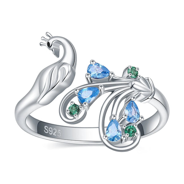 Descubra o encanto do Anel Pavão em Prata 925. Um acessório ajustável e sofisticado, perfeito para expressar sua individualidade. Com Zircônia brilhante, este anel feminino é uma joia elegante, ideal para presentear e elevar qualquer ocasião. Adquira este anel exclusivo e adorne-se com um toque de luxo e glamour.