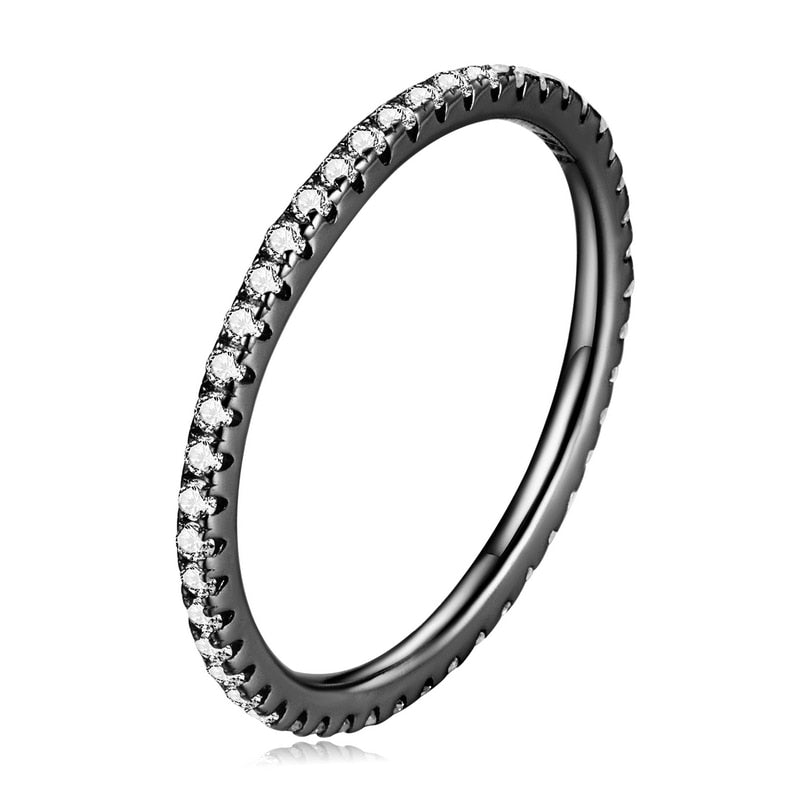 Descubra a elegância do Anel Prata 925 com Zircão. Design minimalista e brilho sem igual. Banhado a Platina, garante durabilidade e resistência. Perfeito para a mulher moderna que busca Joias de Alta Qualidade. O Anel Esterlina é mais que uma joia, é uma afirmação de estilo. Seja a sensação em qualquer evento.