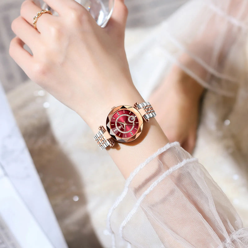 Descubra o Tempus, o relógio de luxo que redefine elegância. Com Diamante, Quartzo e resistência à água, este relógio é a escolha perfeita para quem valoriza estilo e funcionalidade. Feito em Aço Inoxidável, oferece durabilidade sem perder a sofisticação. Ideal para mulheres modernas e elegantes. Garanta já o seu!