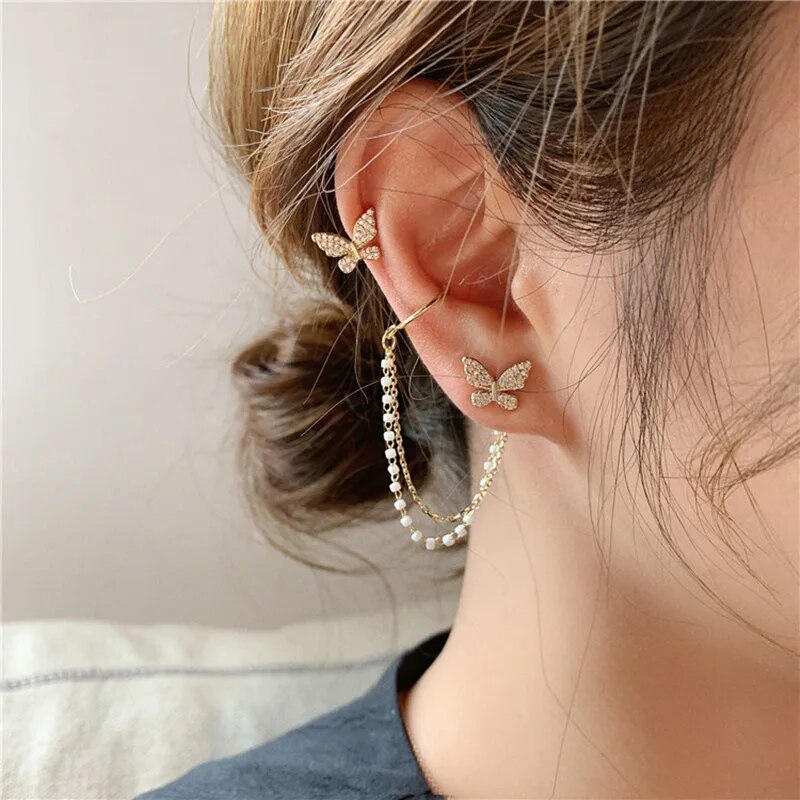 Explore os Brincos de Borboleta Tassel! Um acessório elegante, feito para mulheres modernas e fashion. Com design retrô e tassel encantador, são perfeitos para qualquer ocasião. Adorne-se com elegância, e sinta-se mais confiante e estilosa. Uma joia que combina a arte do vintage com a moda contemporânea