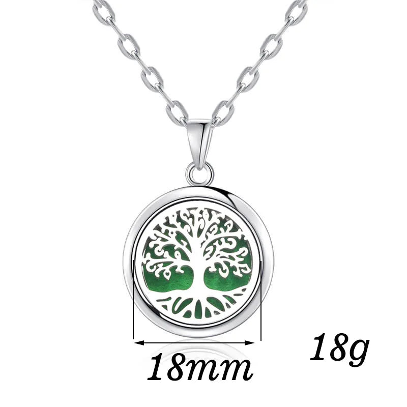 Descubra a harmonia com o Colar Aromático Árvore da Vida. Elegante e versátil, este Colar em Aço Inoxidável combina bem-estar e estilo, proporcionando uma experiência única de aromaterapia. Adapte-se a cada ocasião com confiança, celebrando sua individualidade. Potencialize seu dia com este Colar terapêutico.