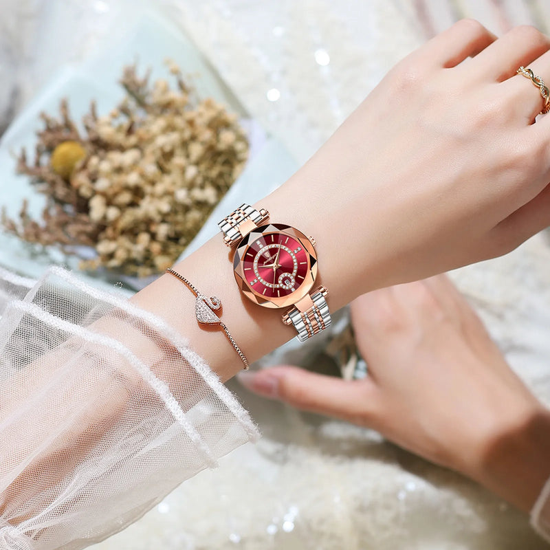 Descubra o Tempus, o relógio de luxo que redefine elegância. Com Diamante, Quartzo e resistência à água, este relógio é a escolha perfeita para quem valoriza estilo e funcionalidade. Feito em Aço Inoxidável, oferece durabilidade sem perder a sofisticação. Ideal para mulheres modernas e elegantes. Garanta já o seu!