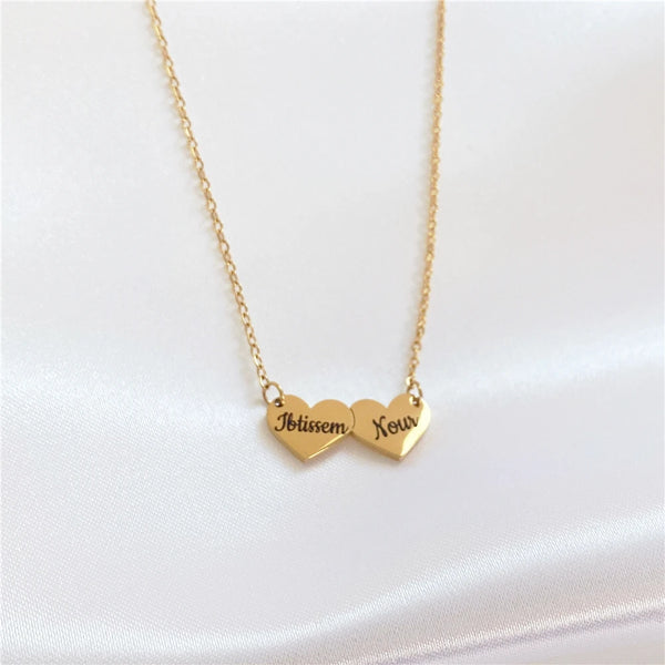 Descubra o encanto do Colar Personalizado Coração Gravado. Feito em Aço Inoxidável, este Colar Feminino é uma Joia única, perfeito para presentear. Adapte-se a todas as ocasiões com este Colar Elegante e Sofisticado, um toque especial para seu estilo. Aprovete a promoção e compre hoje mesmo para você ou para presentear