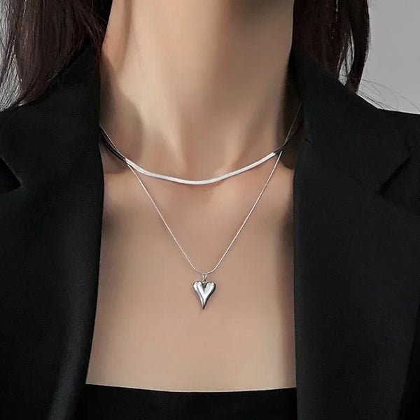 Colar Duplo Coração Amoroso - Joia Elegante para Mulheres