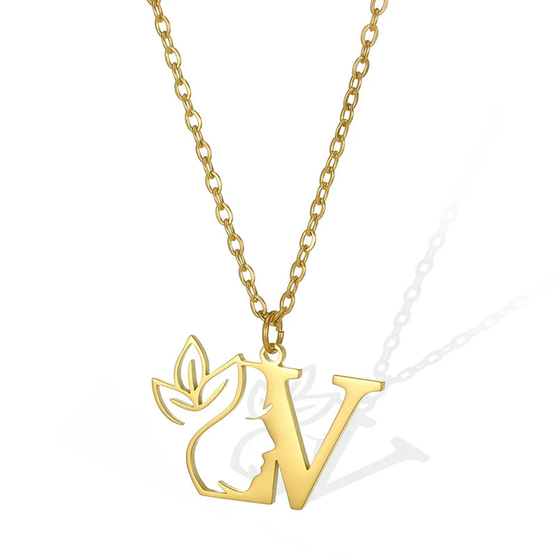 Explore a elegância única do Colar Personalizado Inicial, uma joia Banhada a Ouro 18k que combina estilo e personalidade. Este Colar Elegante, perfeito para Moda Feminina, é uma Joia Dourada de excepcional beleza. Presenteie ou adorne-se com este Acessório Festa, representando a Estilo Glamure com requinte. 