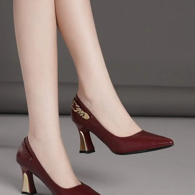 Scarpin Couro Snake Elegante