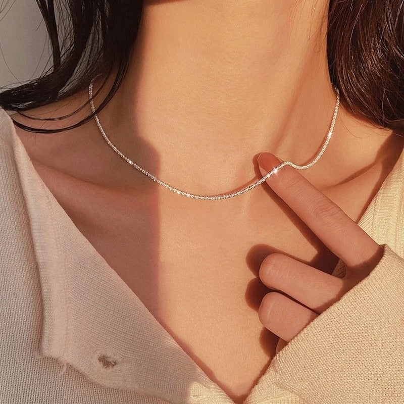 Descubra o Colar Coração Sensitivo que Muda com Seu Humor. Design Trendy e único, Pedra Sensível à Temperatura reflete suas emoções. Ideal para Festas, este Colar Fashion é o complemento perfeito. Confeccionado em Liga de Zinco, durabilidade garantida. Adicione estilo com este Pingente de Coração.
