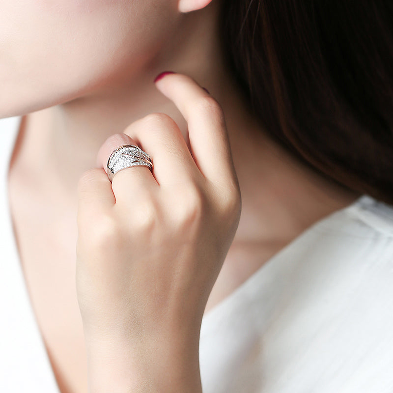 Anel Elegance Zircônia - Destaque-se com Estilo e Sofisticação