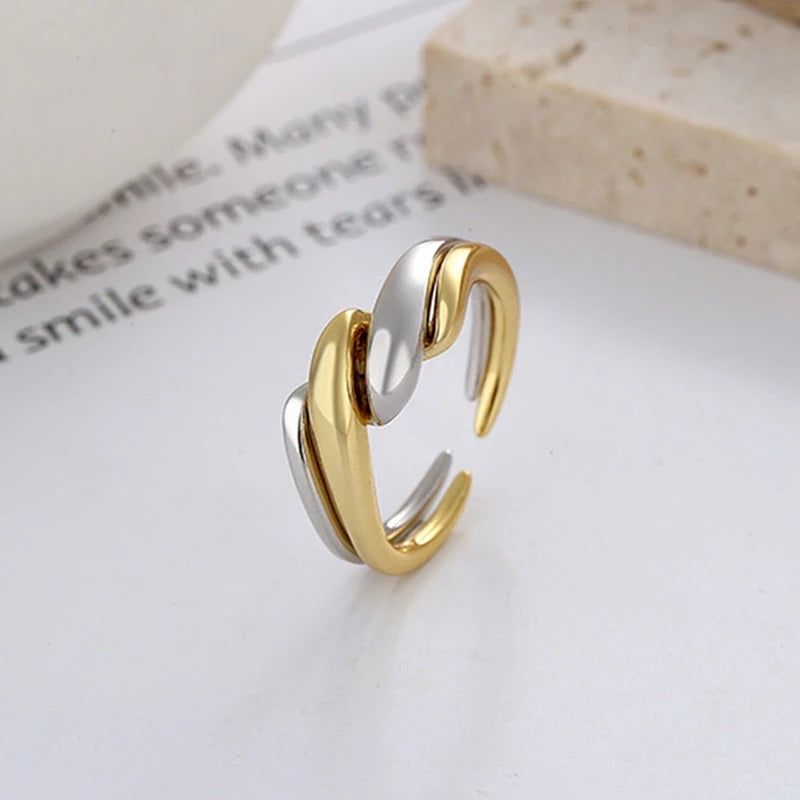 Anel Zircônia Elegante, Anel Zircônia, Anel Versátil Moda, Anel Trendy, Anel Tendência Feminino, Anel Sofisticado, Anel Presente Especial, Anel Moda, Anel Inox, Anel Geométrico Moderno, Anel Geométrico, Anel Feminino Sofisticado, Anel Feminino, Anel Fashion Feminino, Anel Estiloso Dia a Dia, Anel Elegante, Anel Durável Inox, Anel Design Único,